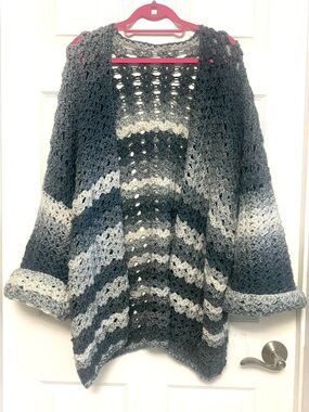 Handcrafted oversized Crochet Cardigan Granny Stitch Wide Sleeve gray ombré
